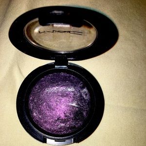 Mac Mineralized Eyeshadow in Young Punk